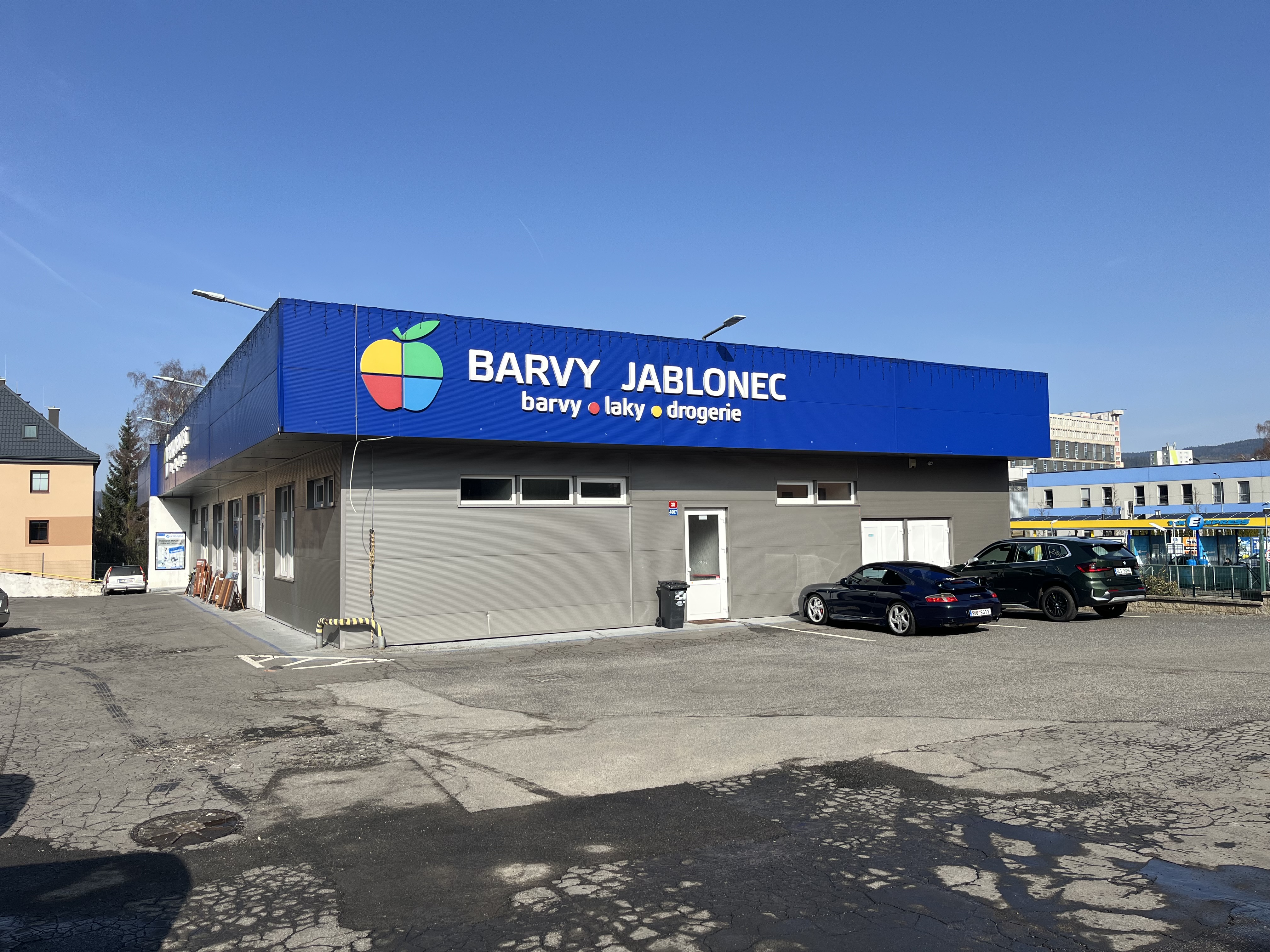 Barvy Jablonec — prodejna exteriér