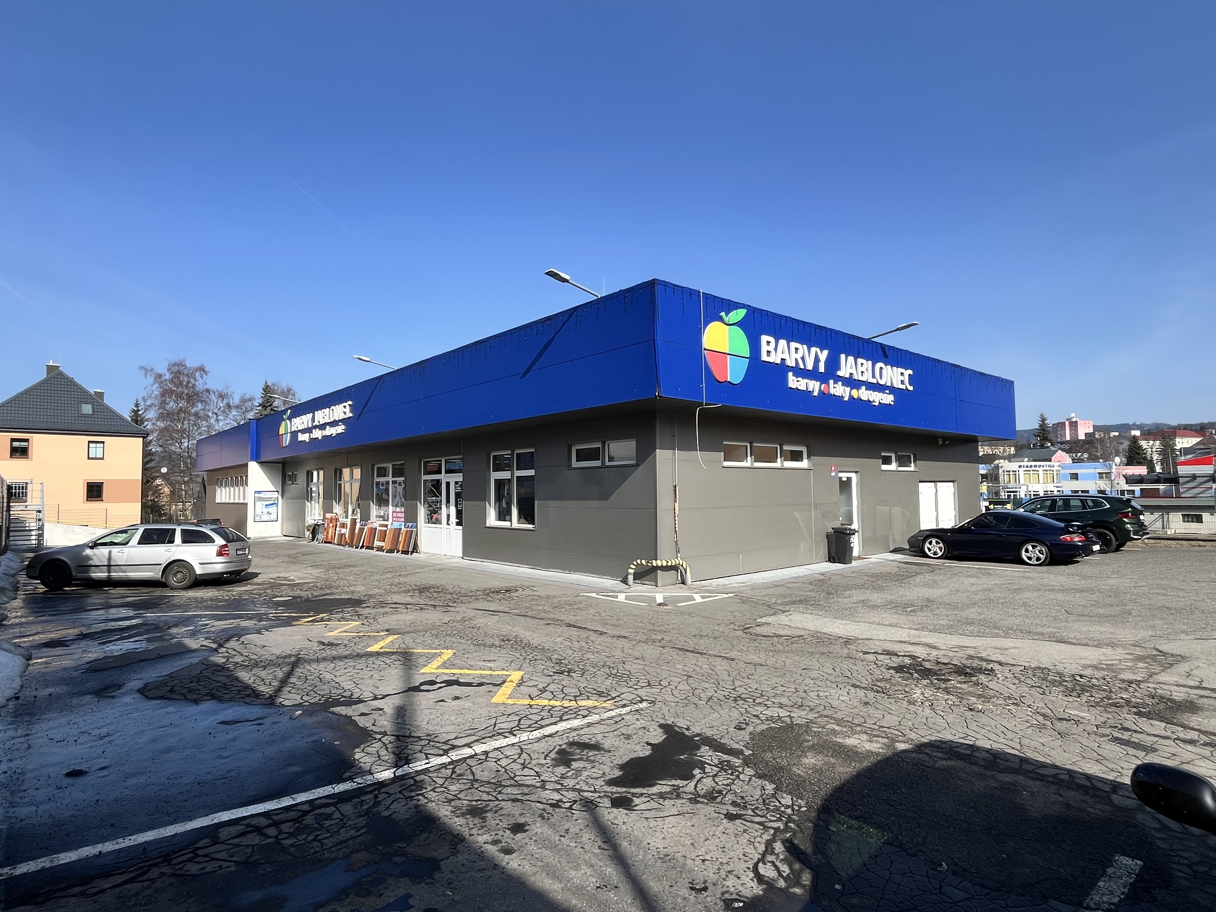 Barvy Jablonec — prodejna exteriér