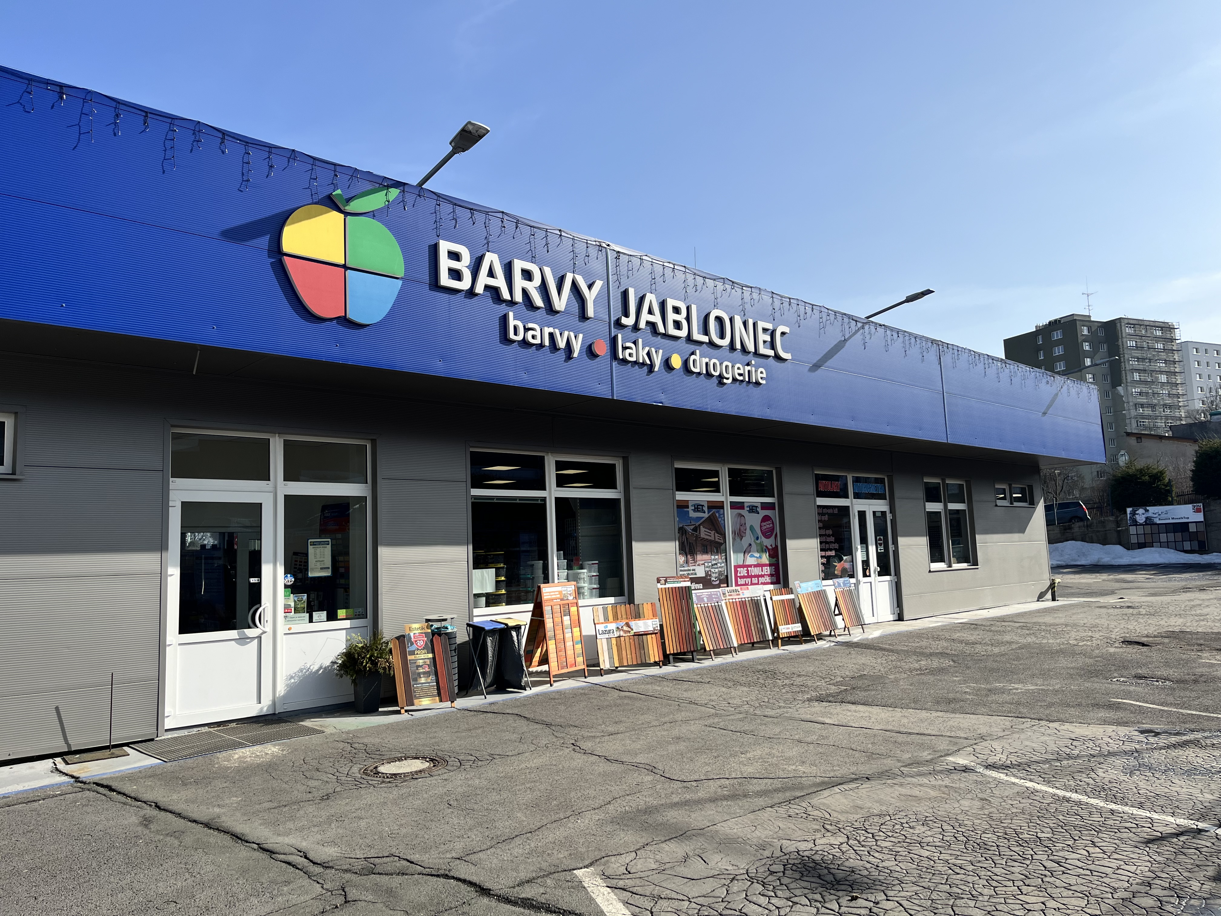 Barvy Jablonec — prodejna exteriér