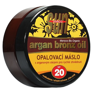 Opalovací máslo a další přípravky na opalování