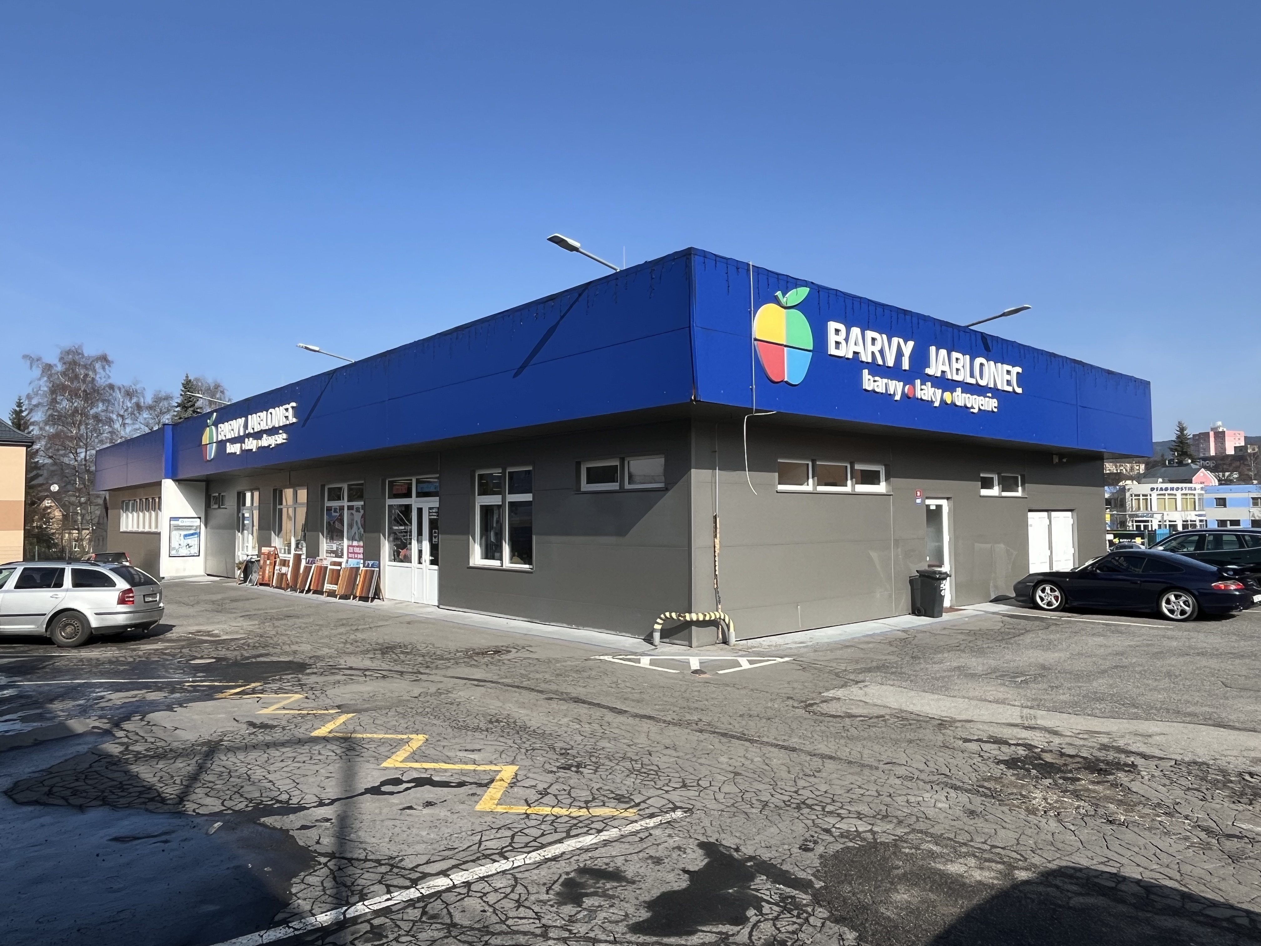 Barvy Jablonec — prodejna exteriér