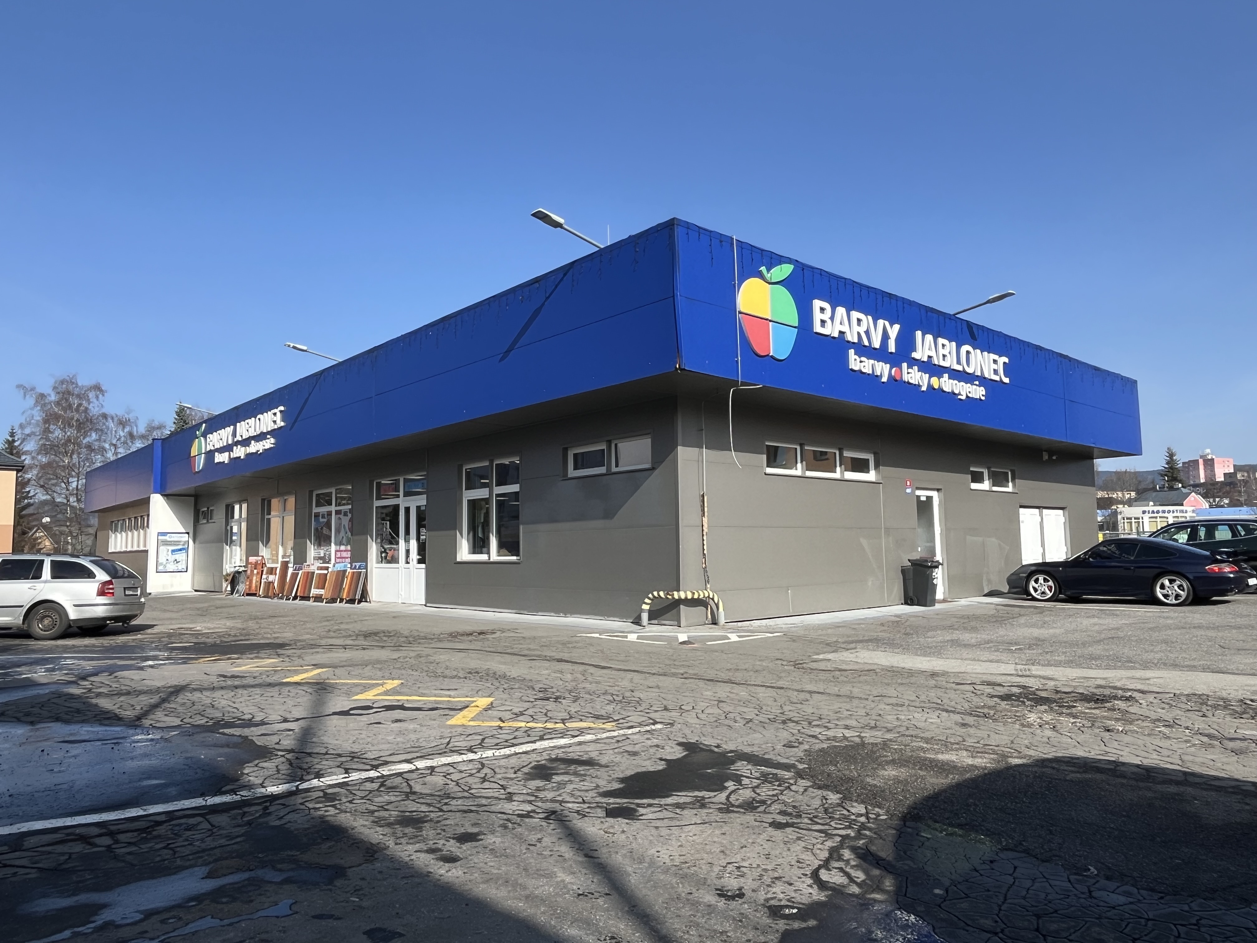 Barvy Jablonec — prodejna exteriér