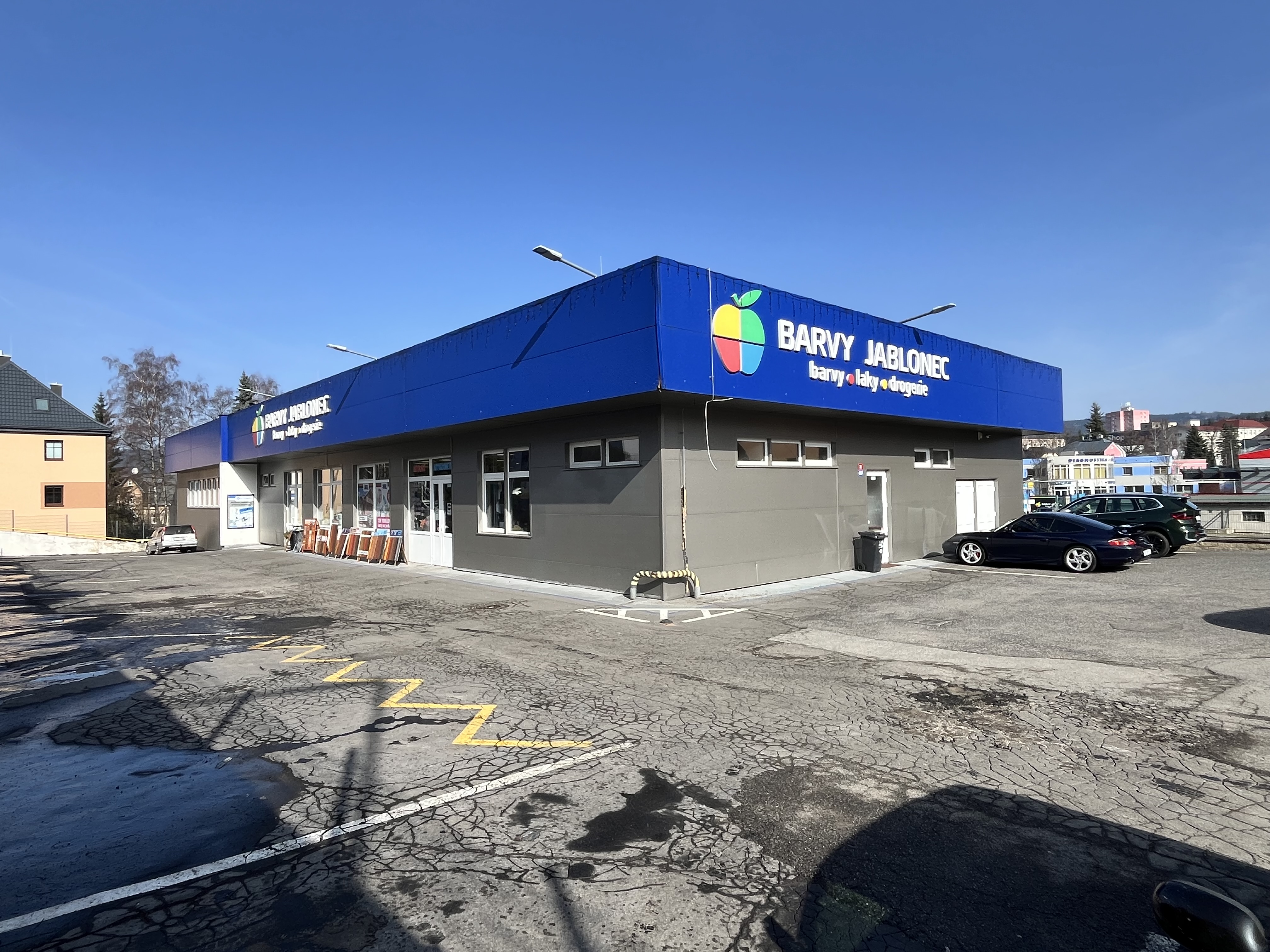 Barvy Jablonec — prodejna exteriér