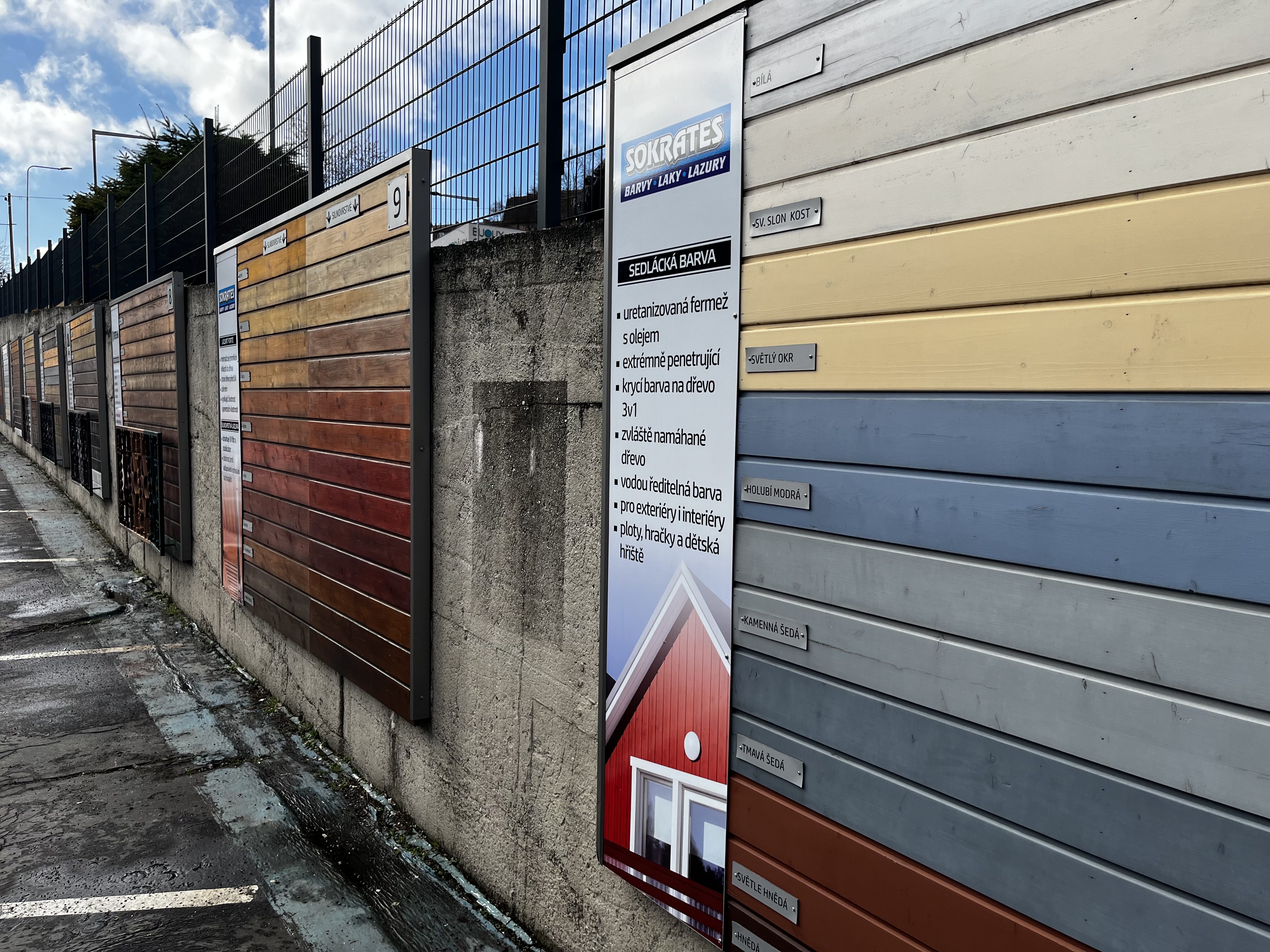 Barvy Jablonec — prodejna exteriér